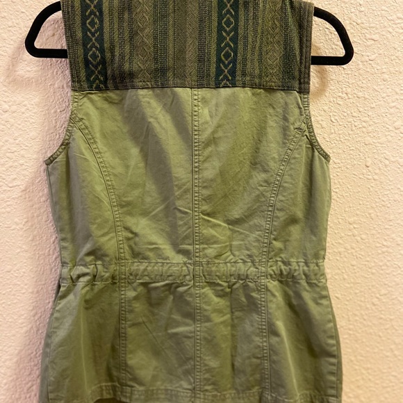 Cargo Army Green Vest - Picture 2 of 4